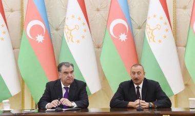 Emoməli Rəhmon Azərbaycan Prezidentini təbrik edib