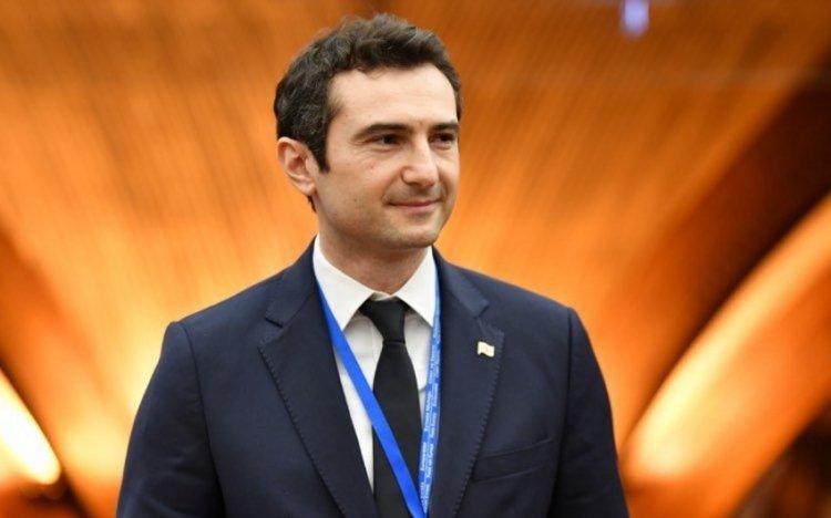 Gürcüstan parlamentinin sədri istefa verib