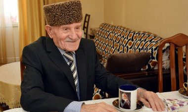 Əməkdar rəssamı vəfat edib