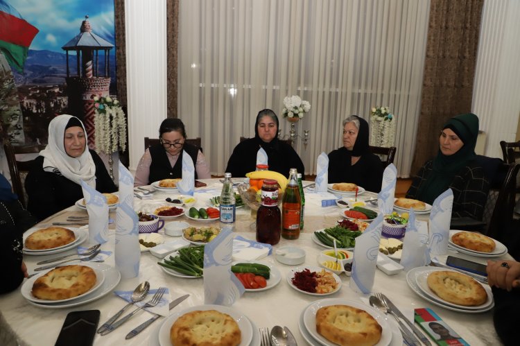 Qazilər üçün iftar süfrəsi təşkil olunub