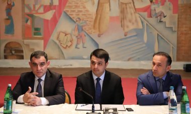 İcra başçısı vətəndaşların problemlərini dinləyib