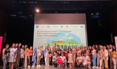 30 gənc müəllim Türkiyədə