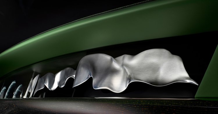 “Bespoke” Heykayələri: “SILENT MOTION” Galereya