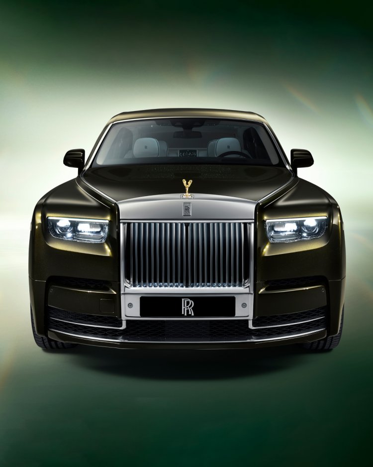 “Bespoke” Heykayələri: “SILENT MOTION” Galereya