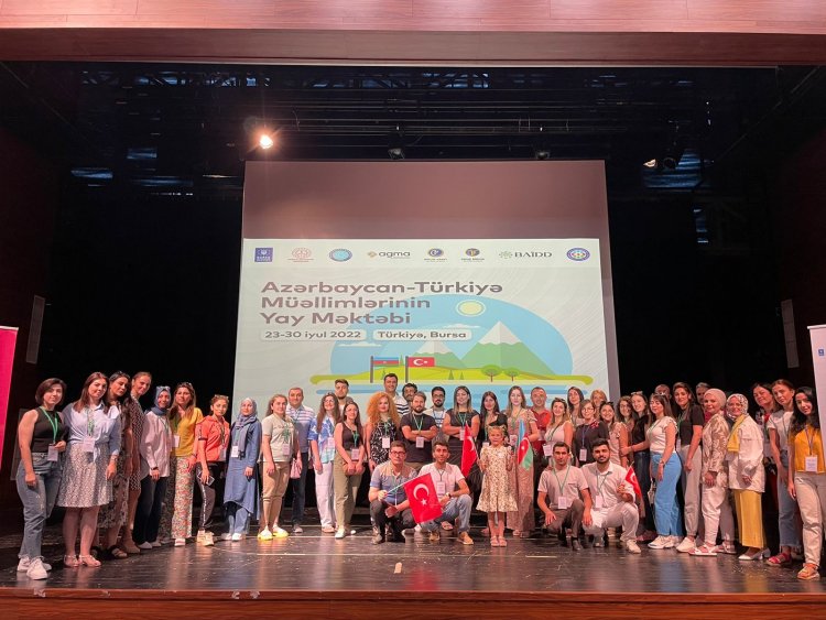 30 gənc müəllim Türkiyədə