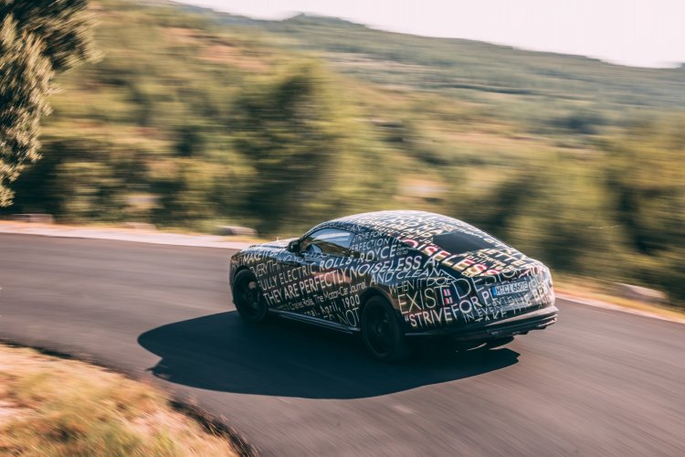 Tam elektrikli Rolls-Royce Spectre