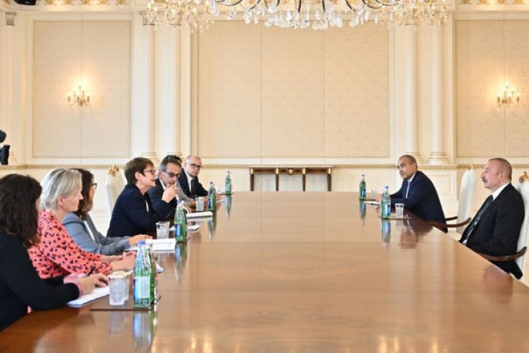 İlham Əliyev AYİB-in prezidentini qəbul etdi