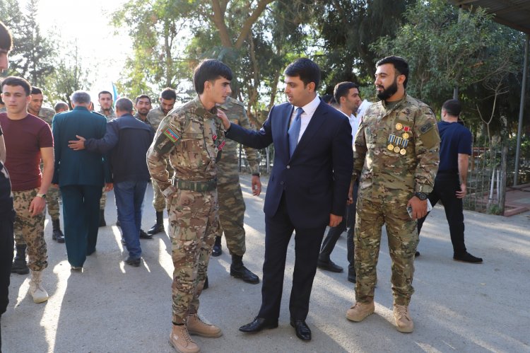 İcra başçısı qazilərlə görüşüb