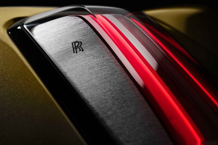 Rolls-Royce brendin ilk elektrikli modeli