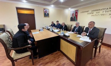 Nazir Bərdədə vətəndaşları qəbul edib