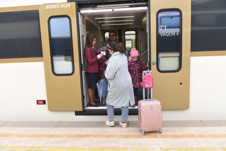 ADY Bakı-Ağstafa marşrutu üzrə əlavə reys təyin edib