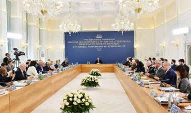 Prezident Şuşada “Böyük Avrasiya geosiyasətinin formalaşması: keçmişdən bu günə və gələcəyə” mövzusunda beynəlxalq konfransda iştirak edib