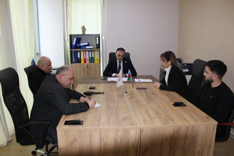 Mediasiya Şurası Etika Komitəsinin yeni tərkibli ilk iclası keçirilib