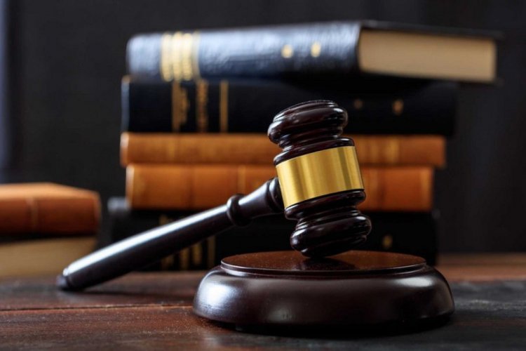 Aqrar Tədarük və Tibb Universiteti arasında