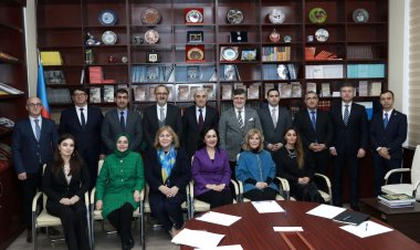 Türk Dünyası Mediatorlar Birliyi Bakıda görüşlər keçirir