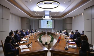 “Bakı Fond Birjası”nın nümayəndə heyəti Özbəkistana səfər edib