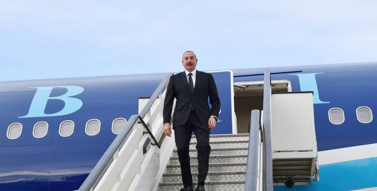 Prezident Misirə getdi