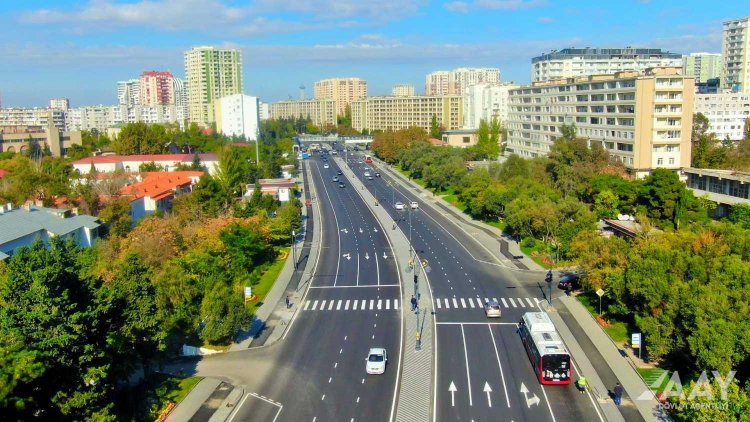 8 Noyabr prospektində təmir başa çatır