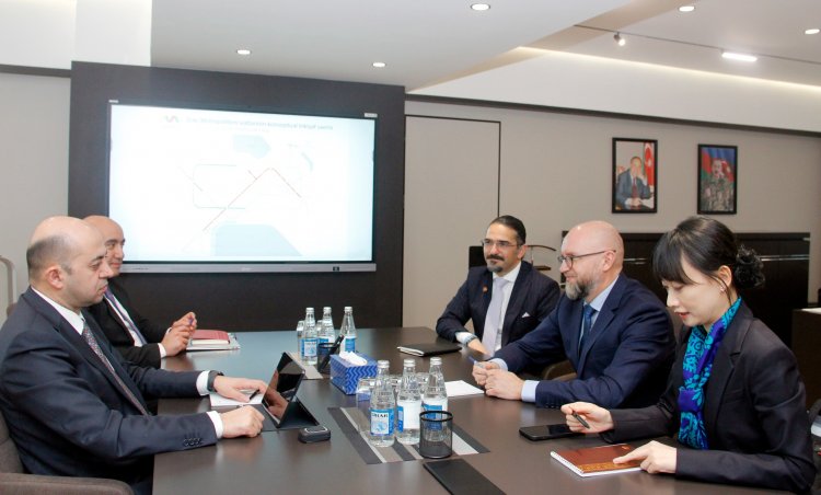 Metro sədri ilk görüşünü keçirdi