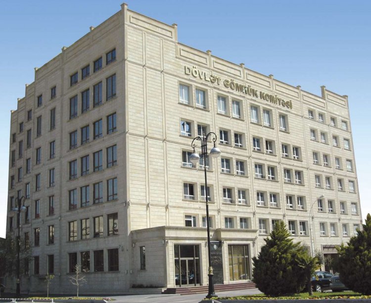 İş adamı Gömrük Komitəsinə cavab verdi