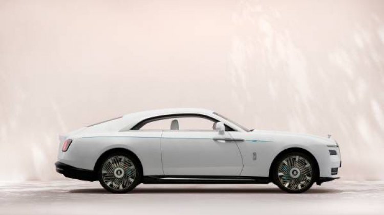 Rolls-Royce Motor Cars yeni modelini təqdim etdi